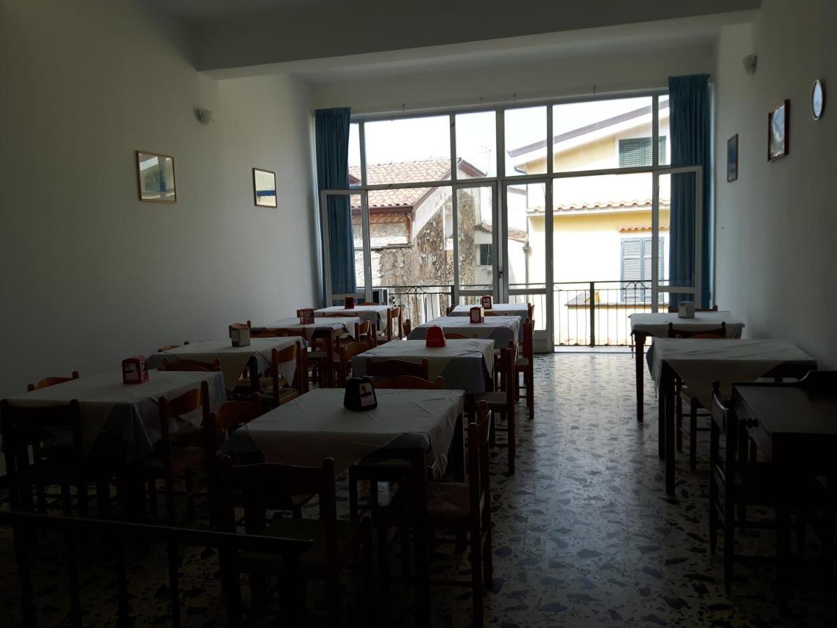 Hotel Parigino Palinuro Esterno foto