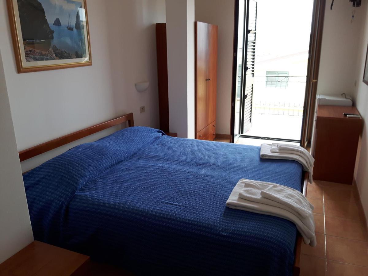 Hotel Parigino Palinuro Esterno foto